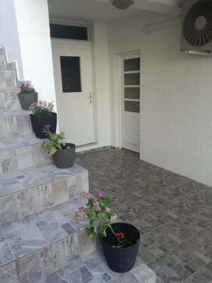 Apartman Laus Zavalatica Ngoại thất bức ảnh